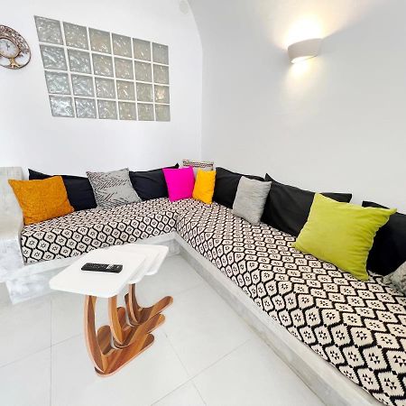 Vila Poli Cave House Santorini Fira  Exteriér fotografie