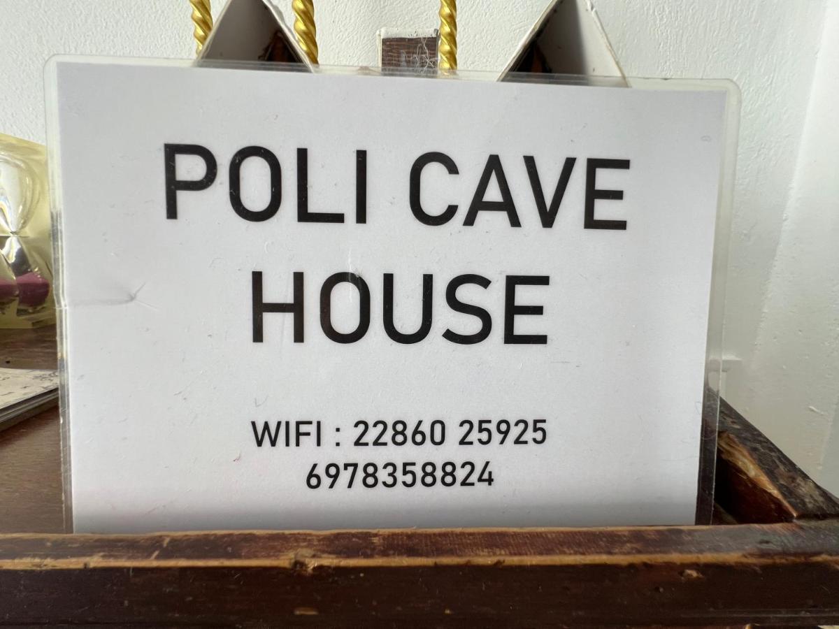 Vila Poli Cave House Santorini Fira  Exteriér fotografie